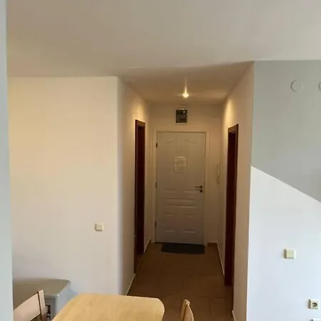 Modern 1 Bed Apt, Nesebar דירה סאני ביץ'